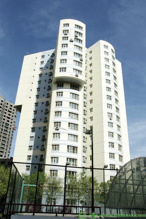南門(mén)國(guó)際城F1高層住宅樓（新疆建筑工程天山獎(jiǎng)、江蘇省省外“揚(yáng)子杯”）